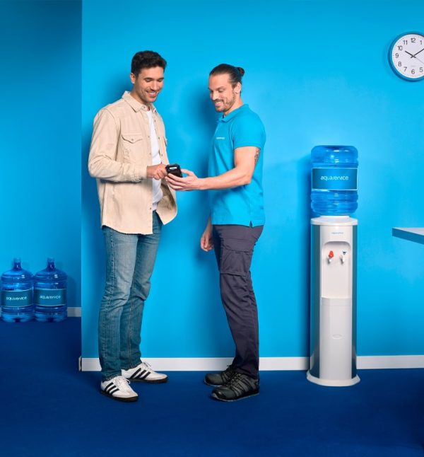 c-mo-funciona-el-dispensador-de-aquaservice